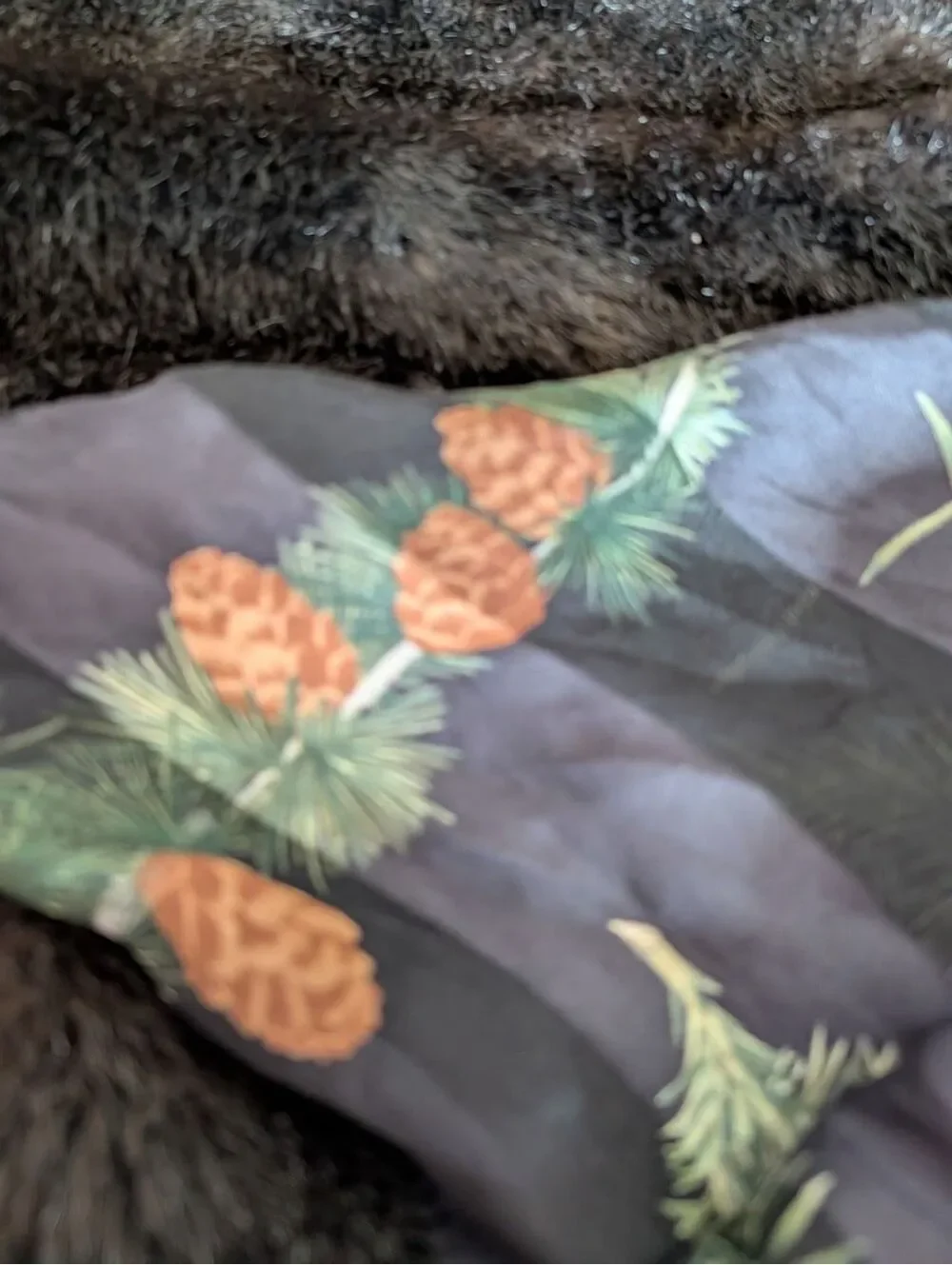 Smithsonian Institution Scarf Women's Black pinecone Print 100% Silk Christmas